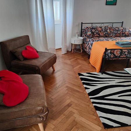 Volta 8 Rooms Triest Exterior foto