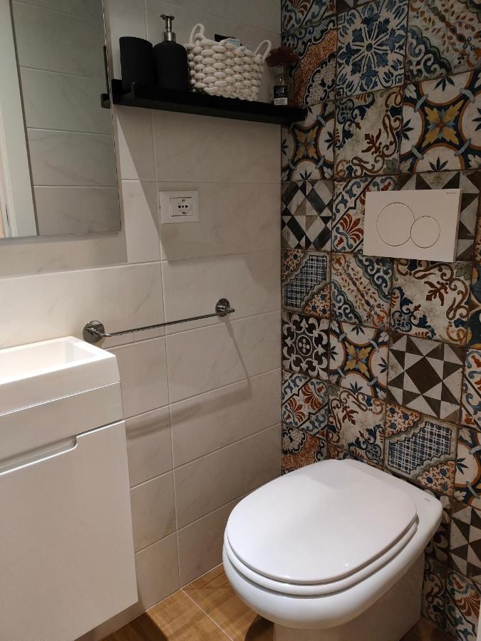 Volta 8 Rooms Triest Exterior foto