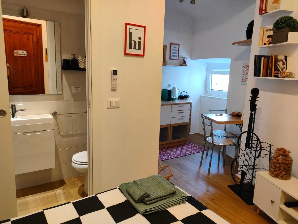 Volta 8 Rooms Triest Exterior foto